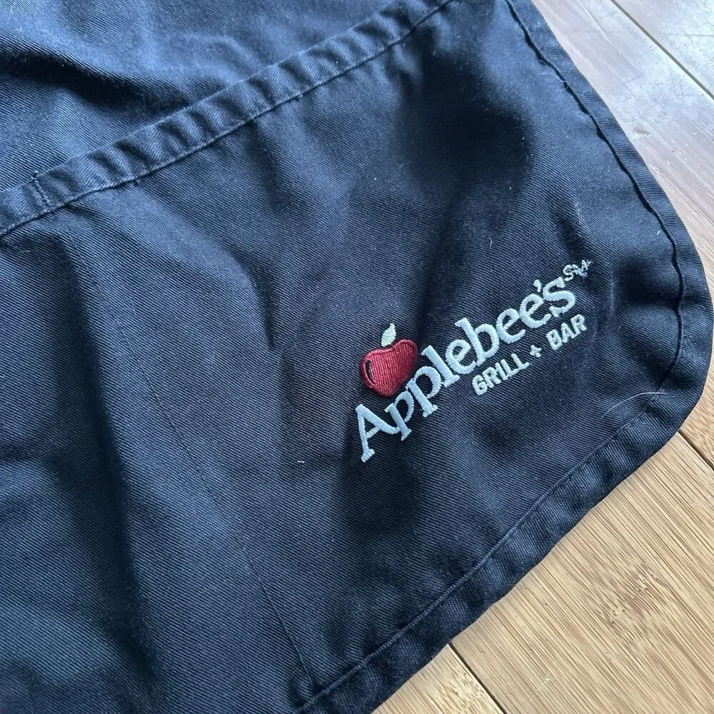 N/A applebees waiter